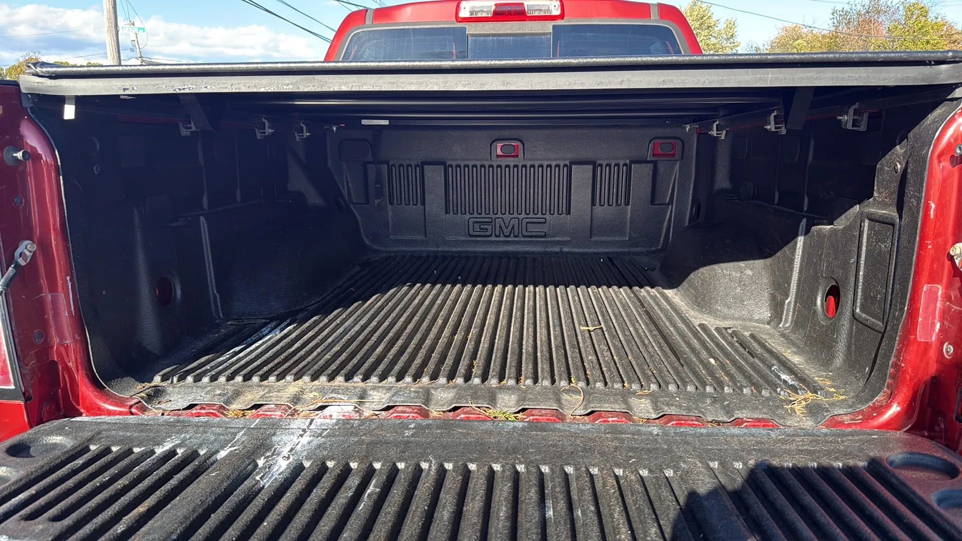 Used 2016 GMC Canyon SLE w/ SLE Convenience Package image 8