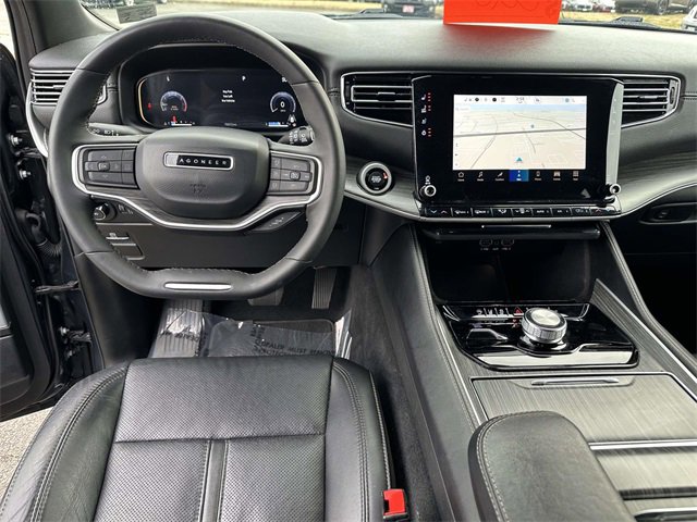 Used 2023 Jeep Wagoneer L Series II image 17