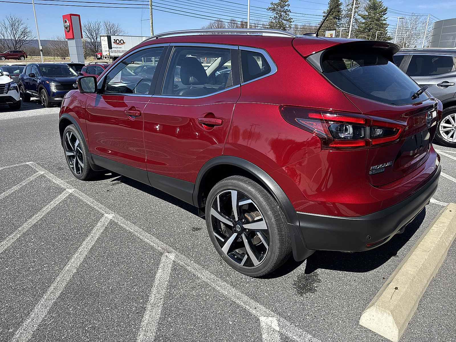 Certified 2021 Nissan Rogue Sport SL w/ Premium Package image 7