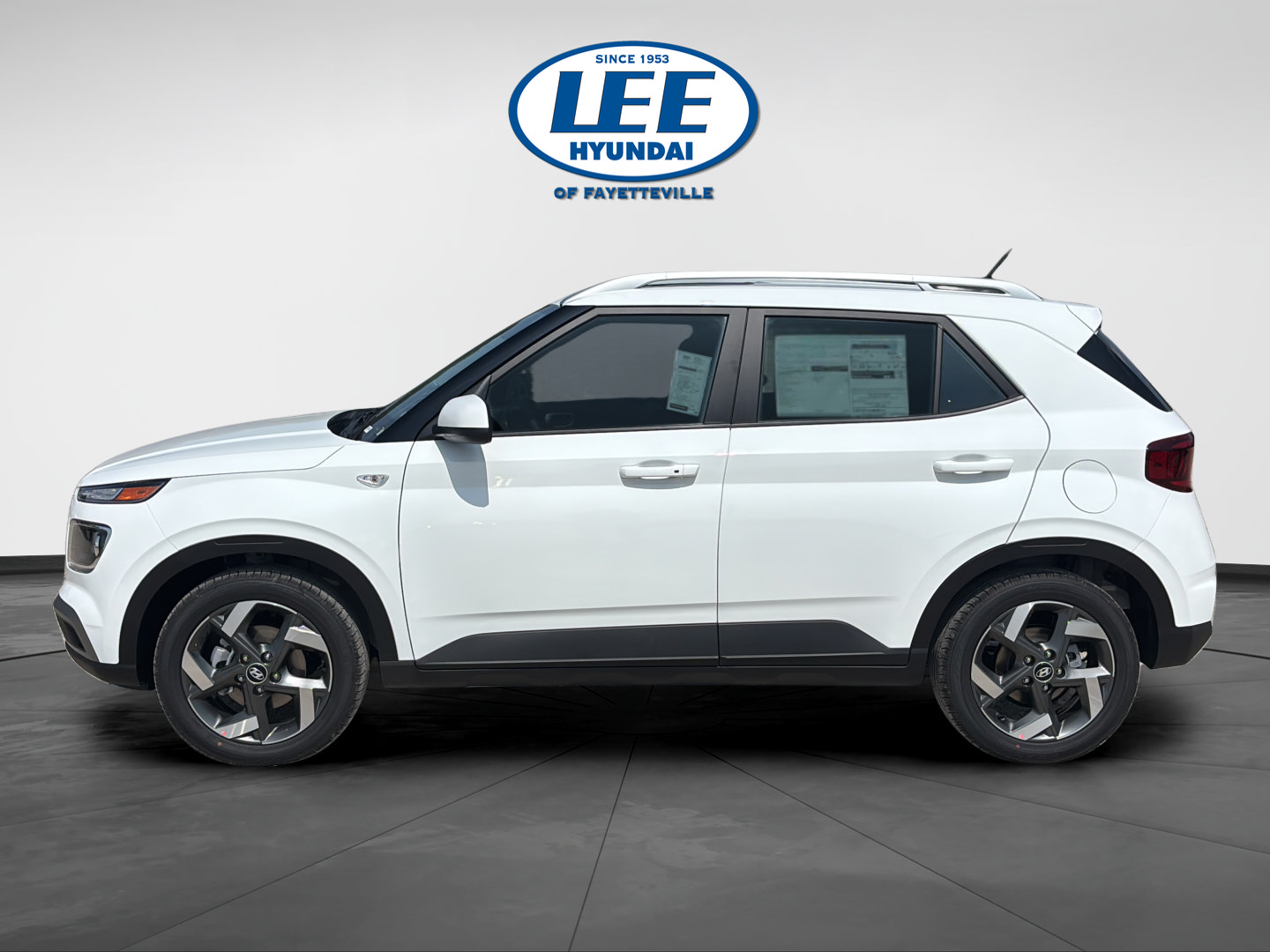 New 2026 Hyundai Venue SEL FWD image 6