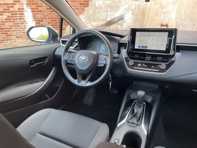 Used 2024 Toyota Corolla LE image 28