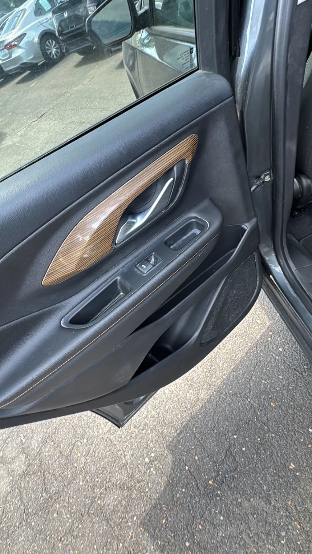 Used 2020 GMC Terrain SLE FWD image 14
