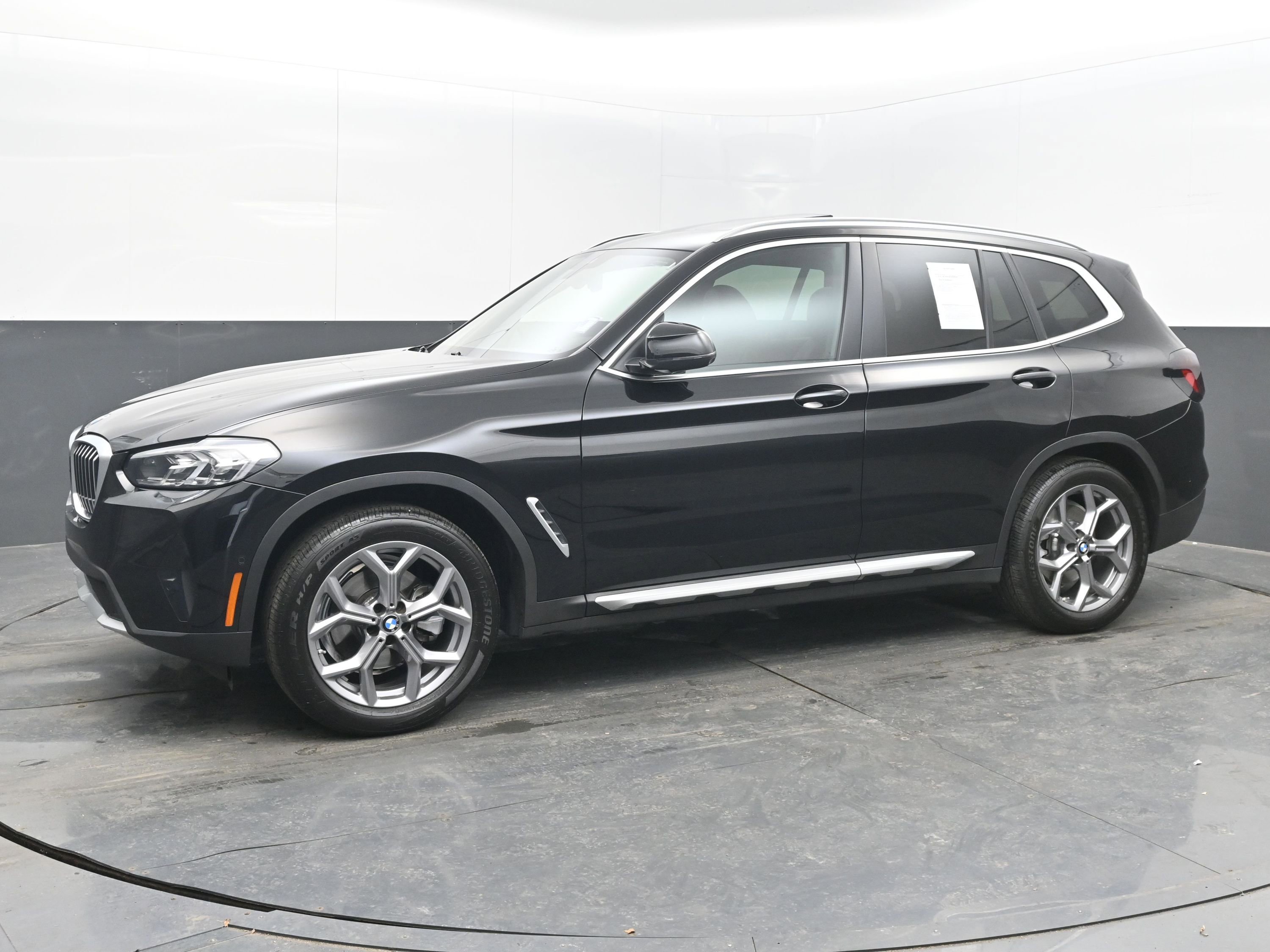 Used 2023 BMW X3 xDrive30i w/ Convenience Package image 5