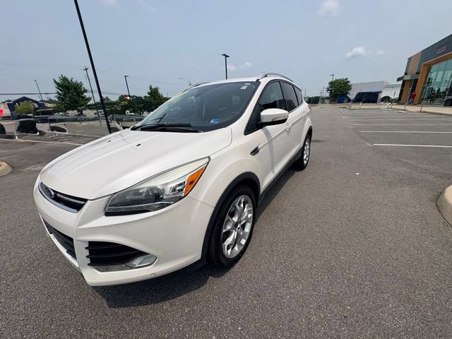Used 2016 Ford Escape Titanium w/ Equipment Group 301A FWD image 2