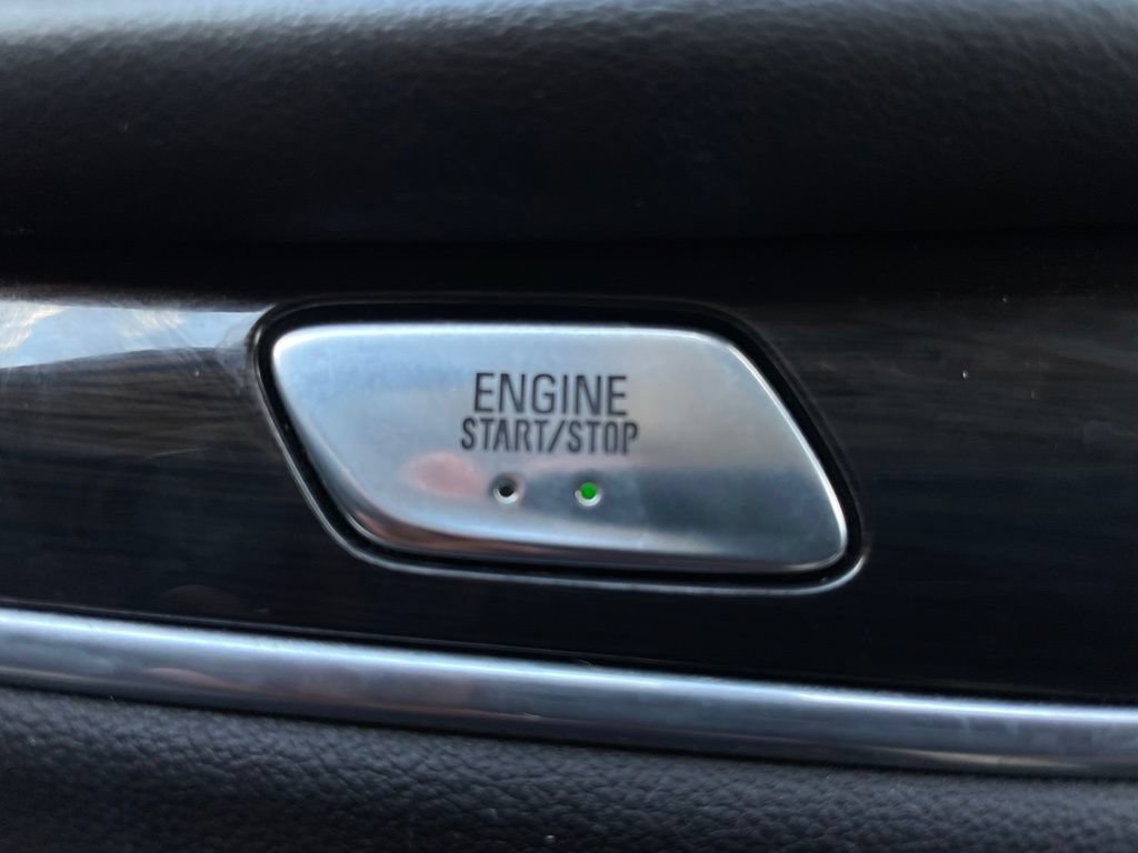 Used 2021 Buick Enclave Essence FWD image 21