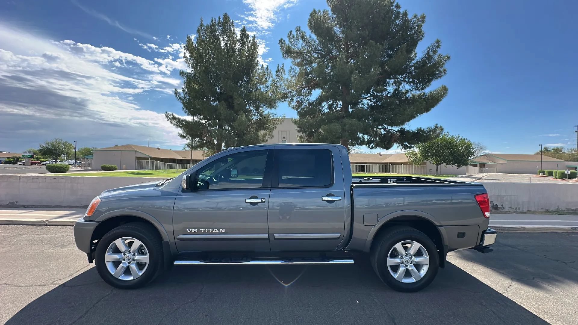 Used 2013 Nissan Titan SL AWD/4WD image 1