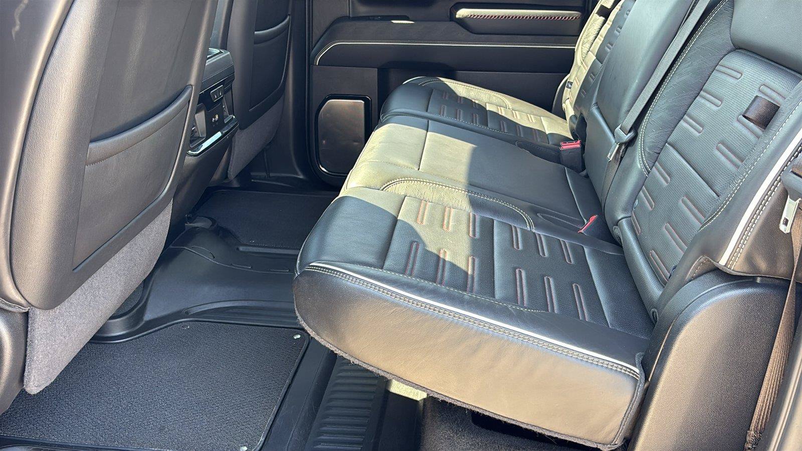 Certified 2025 GMC Sierra 2500 AT4X AWD/4WD image 19