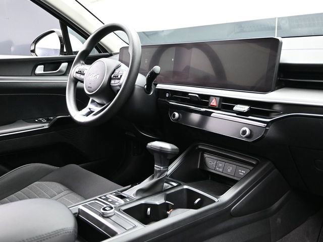 Used 2025 Kia K5 LXS FWD image 15