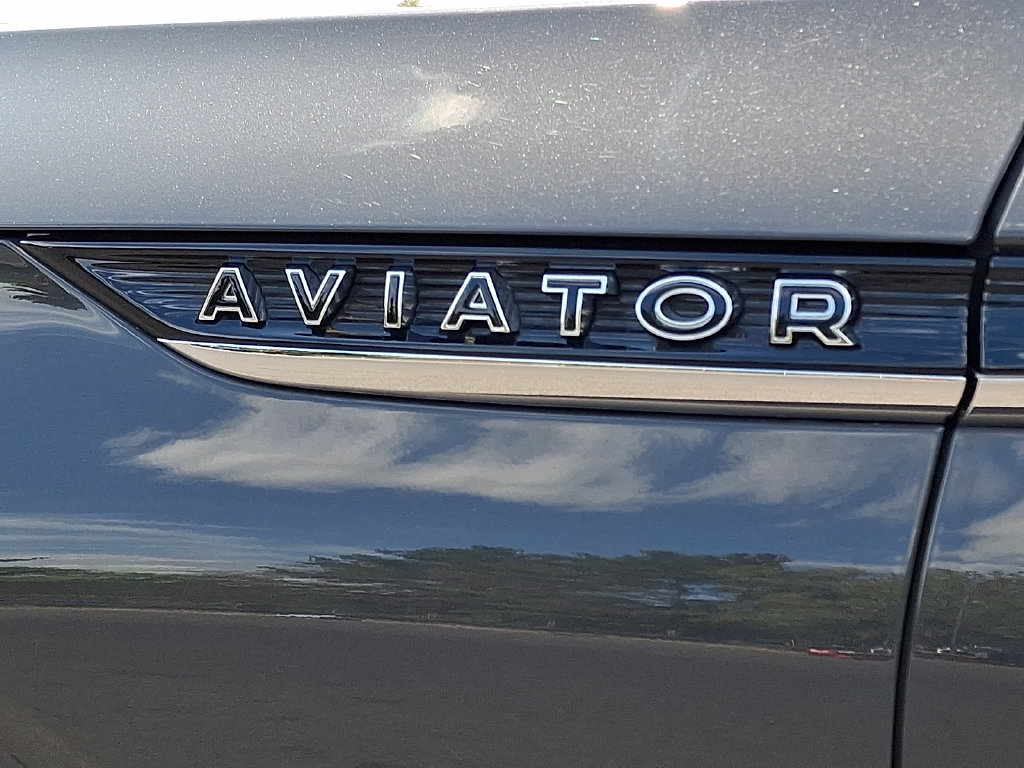 Certified 2023 Lincoln Aviator Black Label w/ Dynamic Handling Package AWD/4WD image 31