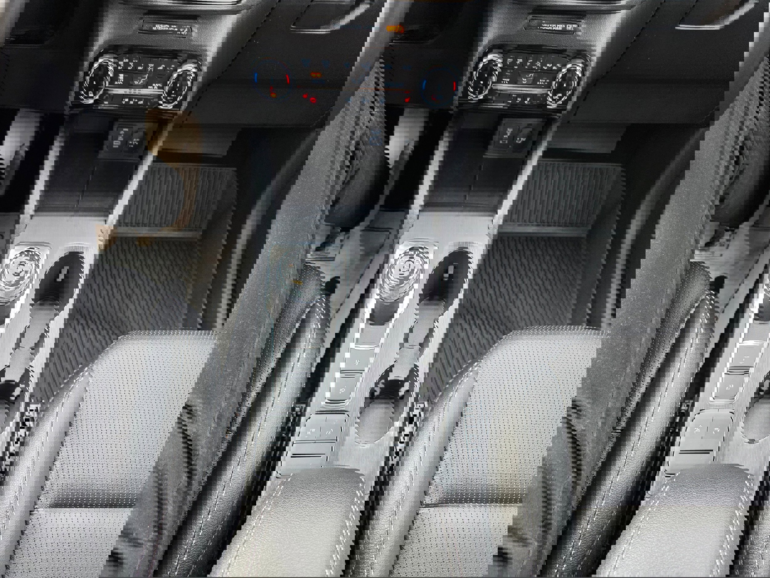 Certified 2022 Ford Escape SEL image 11