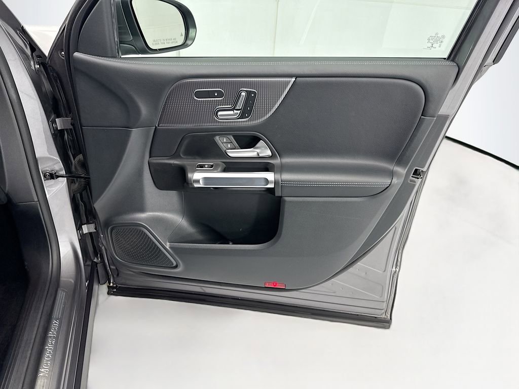 Certified 2023 Mercedes-Benz GLB 250 image 23