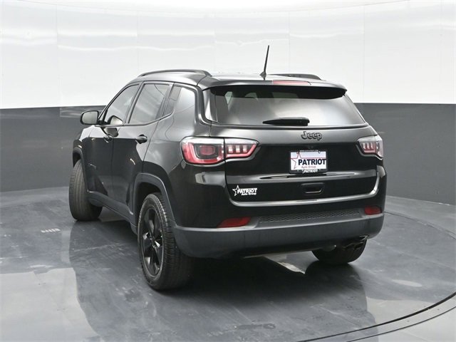Used 2018 Jeep Compass Altitude image 2