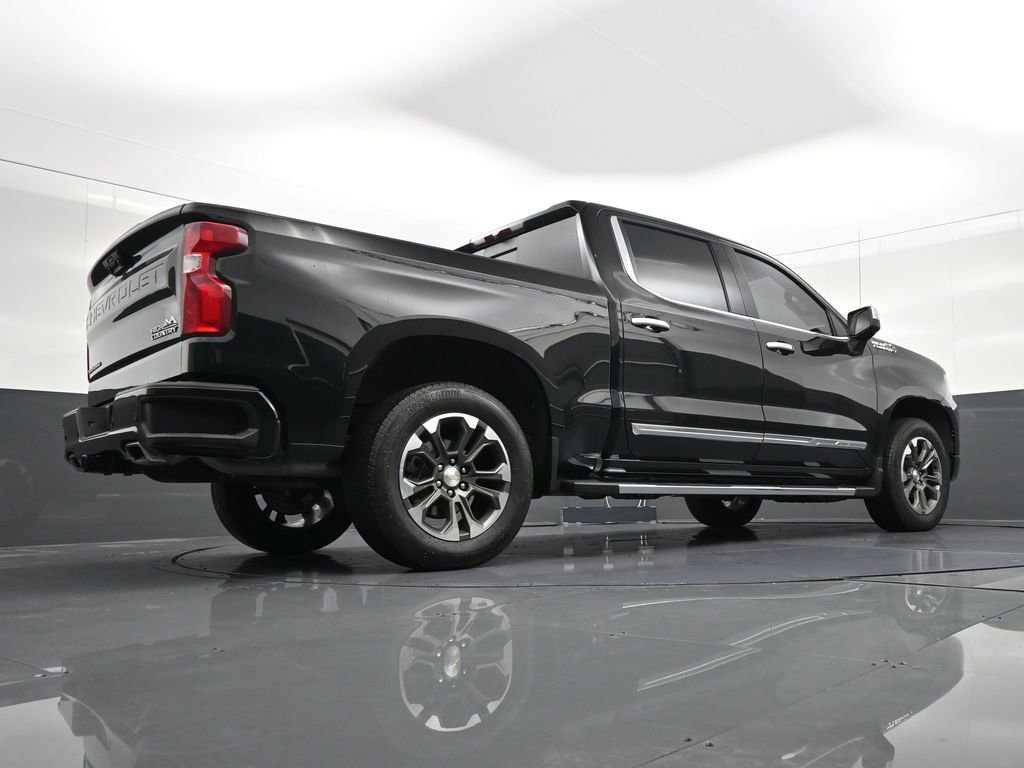 Used 2024 Chevrolet Silverado 1500 High Country RWD image 30