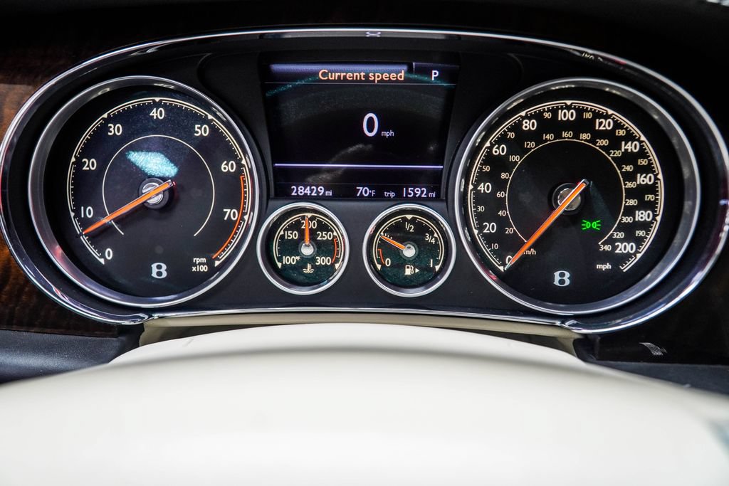 Used 2018 Bentley Flying Spur S V8 AWD/4WD image 35