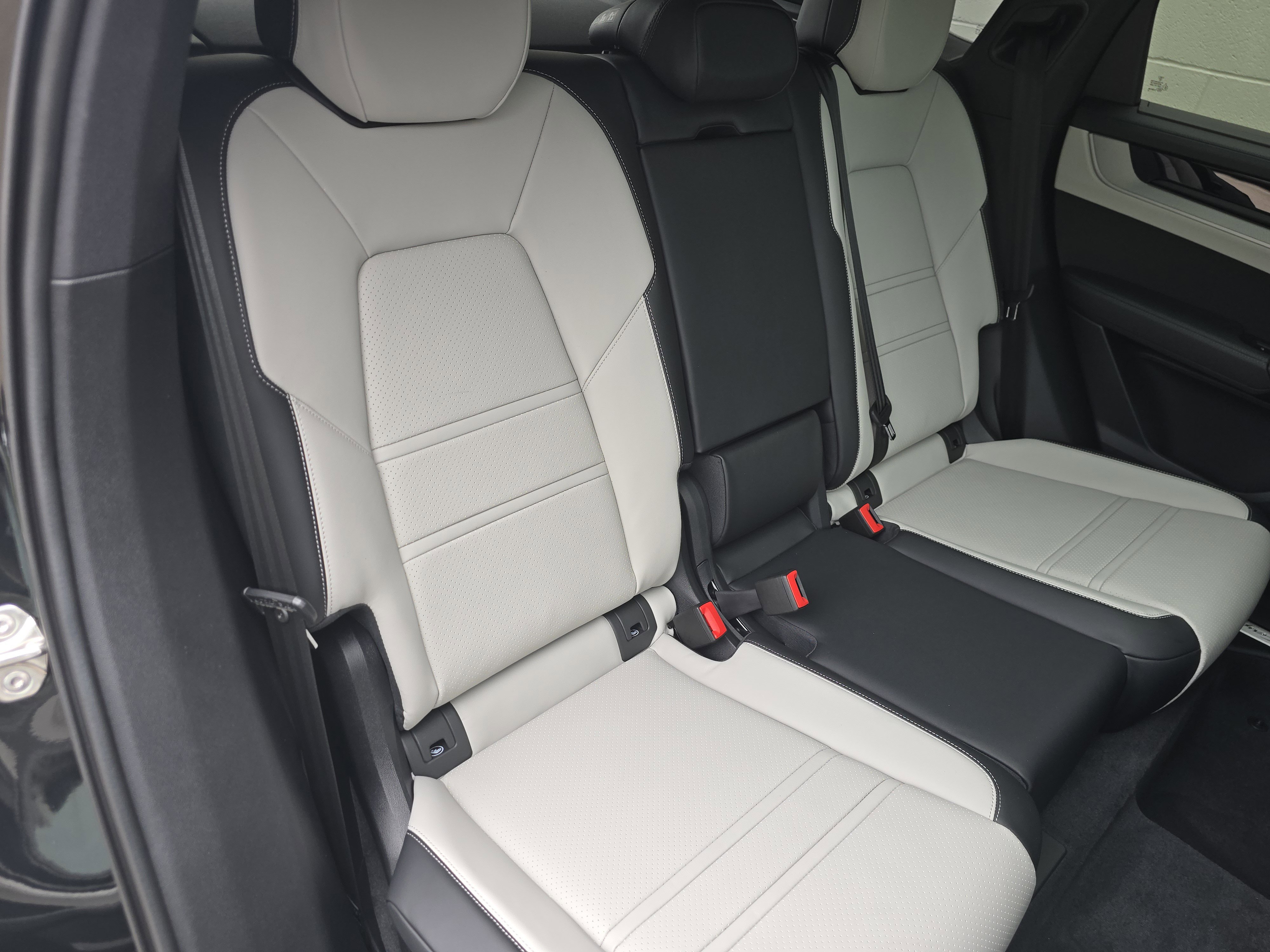 New 2026 Porsche Cayenne S AWD/4WD image 21