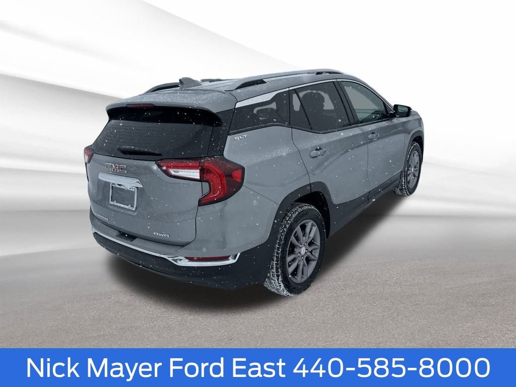 Used 2023 GMC Terrain SLT image 8