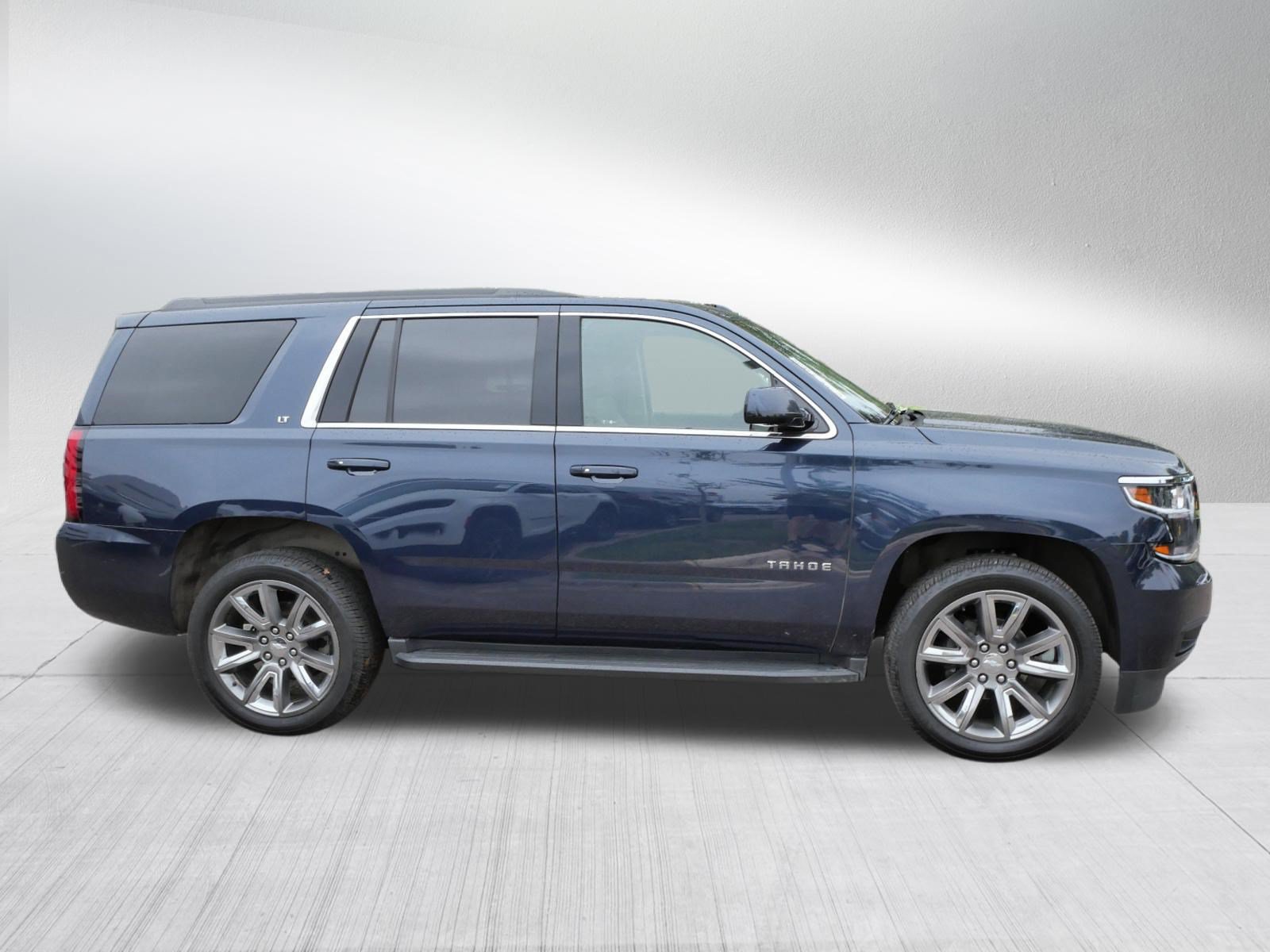 Used 2019 Chevrolet Tahoe LT w/ Luxury Package AWD/4WD image 8