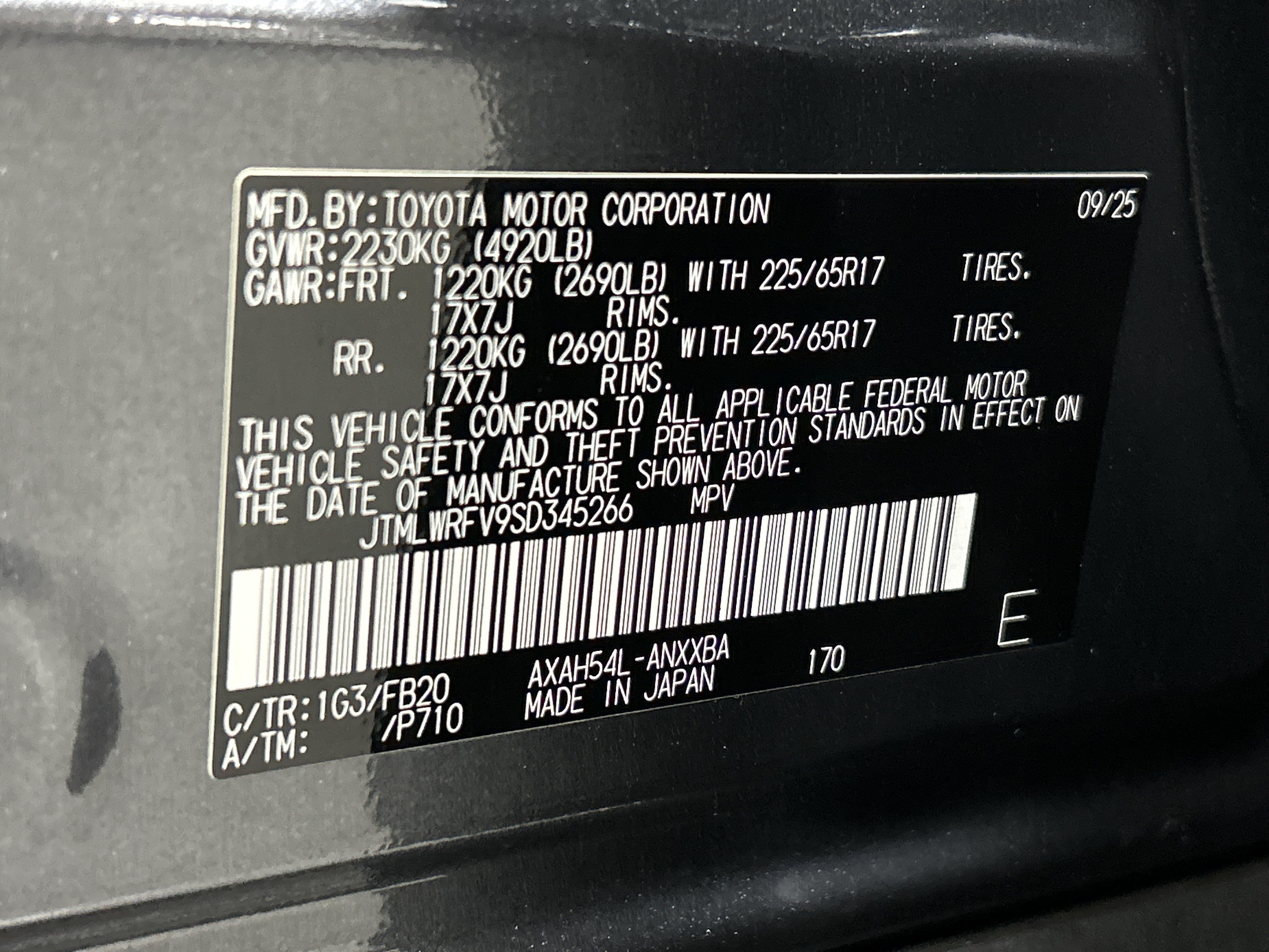 Used 2025 Toyota RAV4 LE AWD/4WD image 36