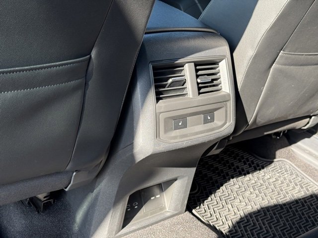 Used 2021 Volkswagen Atlas Cross Sport SEL Premium image 29