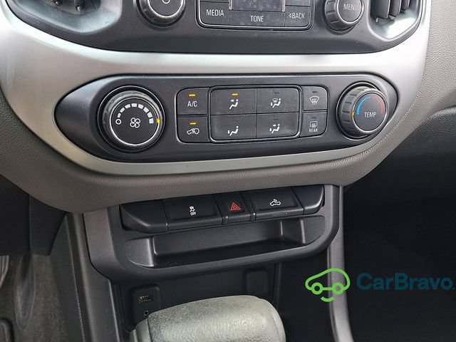 Used 2018 Chevrolet Colorado LT w/ LT Convenience Package RWD image 16