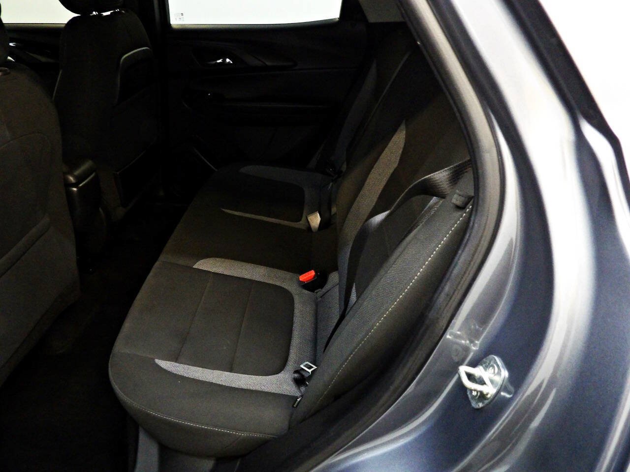 Used 2022 Chevrolet TrailBlazer LT FWD image 10