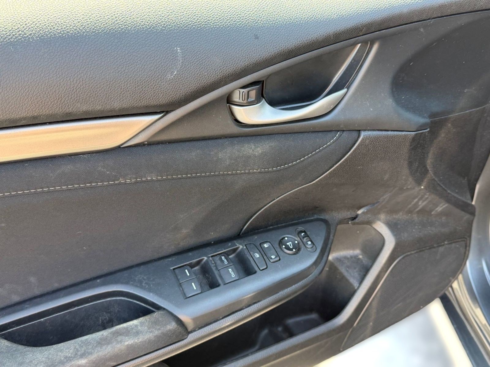 Used 2018 Honda Civic EX image 12