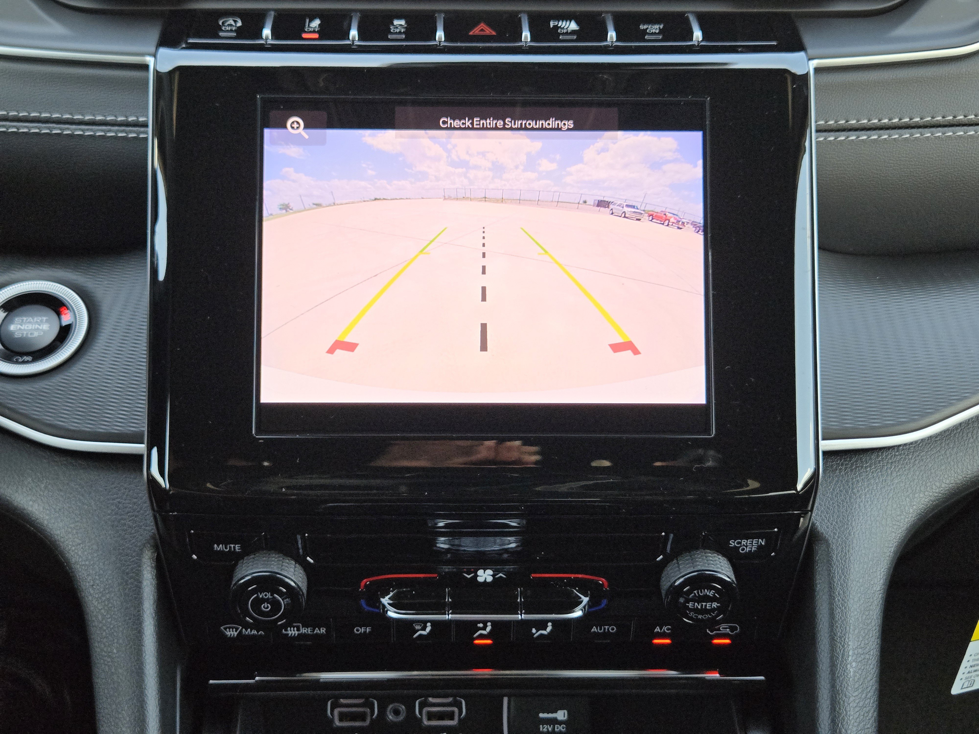 New 2026 Jeep Grand Cherokee Laredo AWD/4WD image 15
