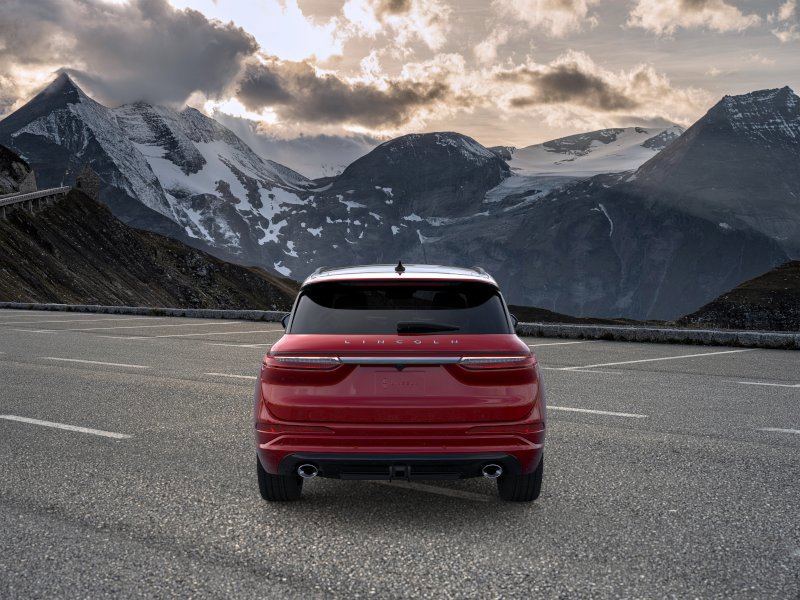 New 2026 Lincoln Corsair Grand Touring w/ Jet Appearance Package image 5