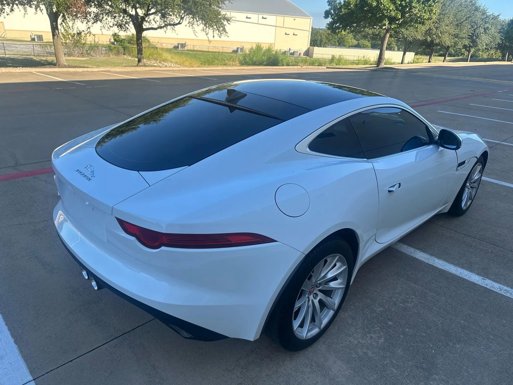 Used 2016 Jaguar F-TYPE Coupe image 10