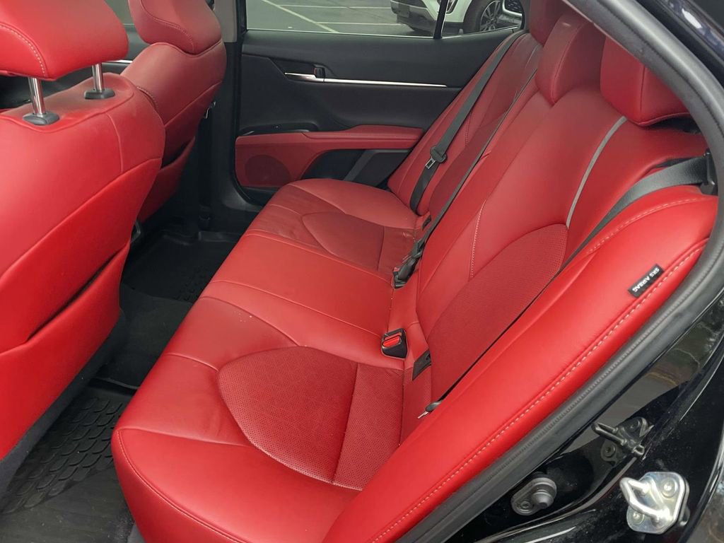 Used 2020 Toyota Camry XSE image 22