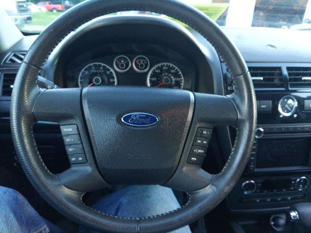 Used 2009 Ford Fusion SEL FWD image 23