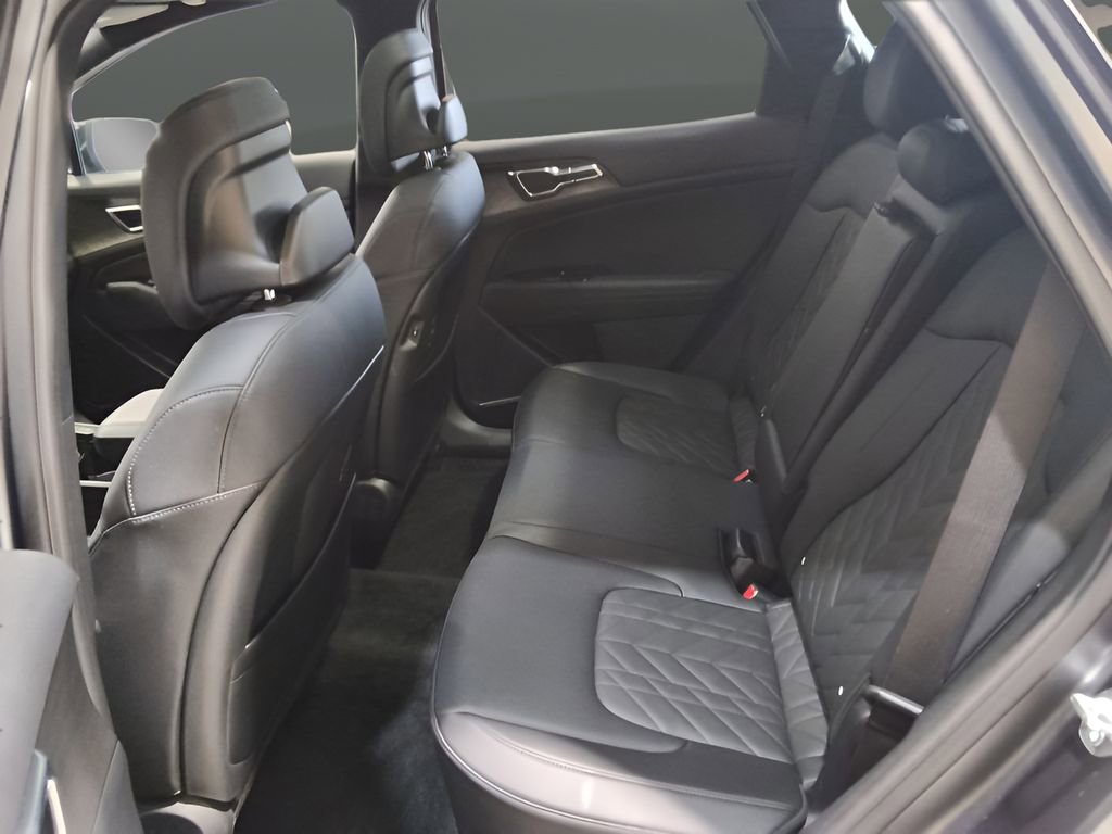 Used 2025 Kia Sportage X-Line image 28