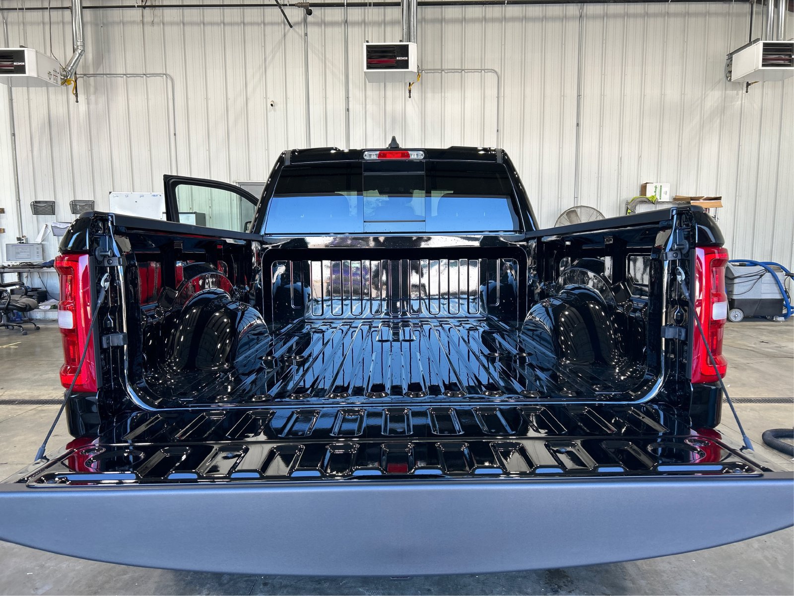 New 2026 RAM 1500 Tradesman AWD/4WD image 22