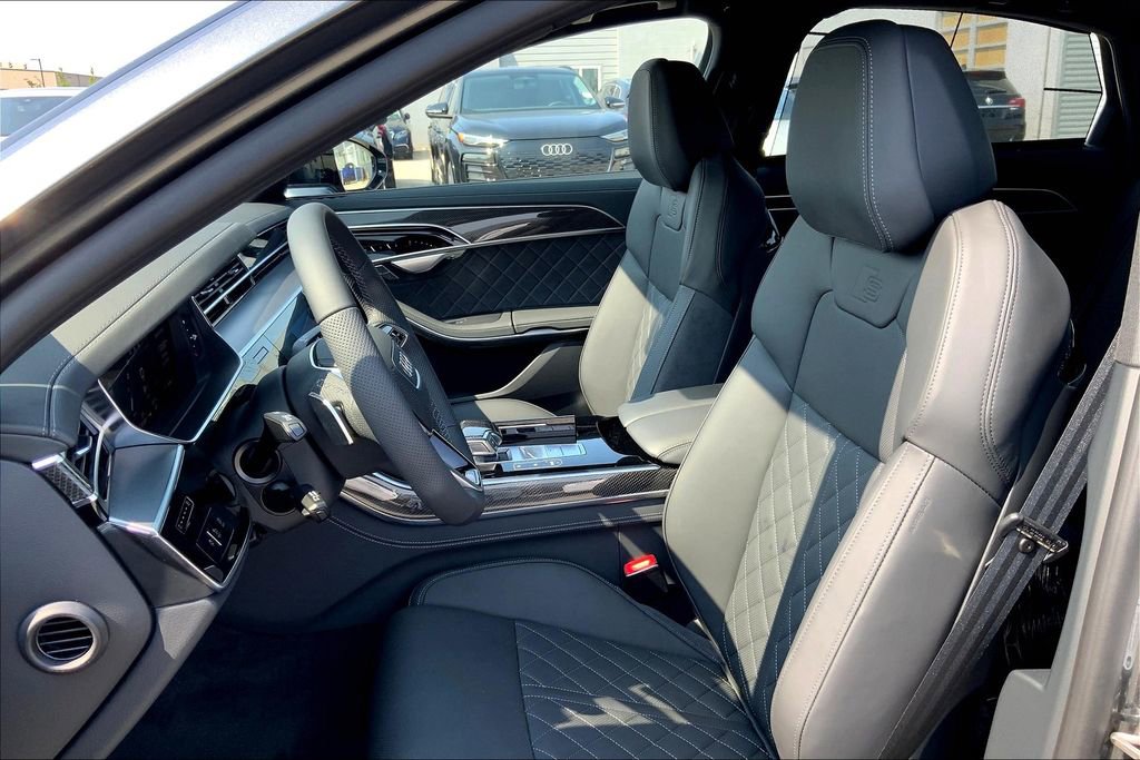 New 2025 Audi S8 image 7