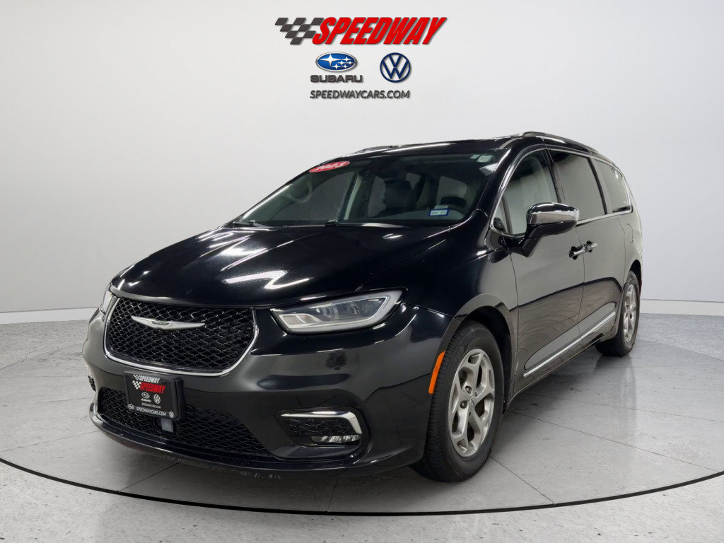 Used 2023 Chrysler Pacifica Limited FWD image 12