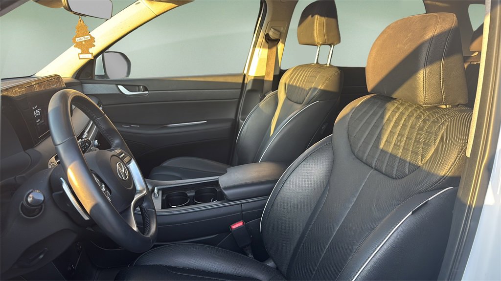 Used 2024 Hyundai Palisade Limited image 18