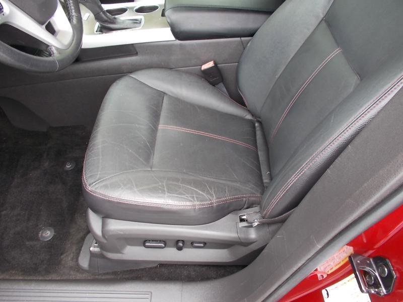 Used 2013 Ford Edge SEL FWD image 25