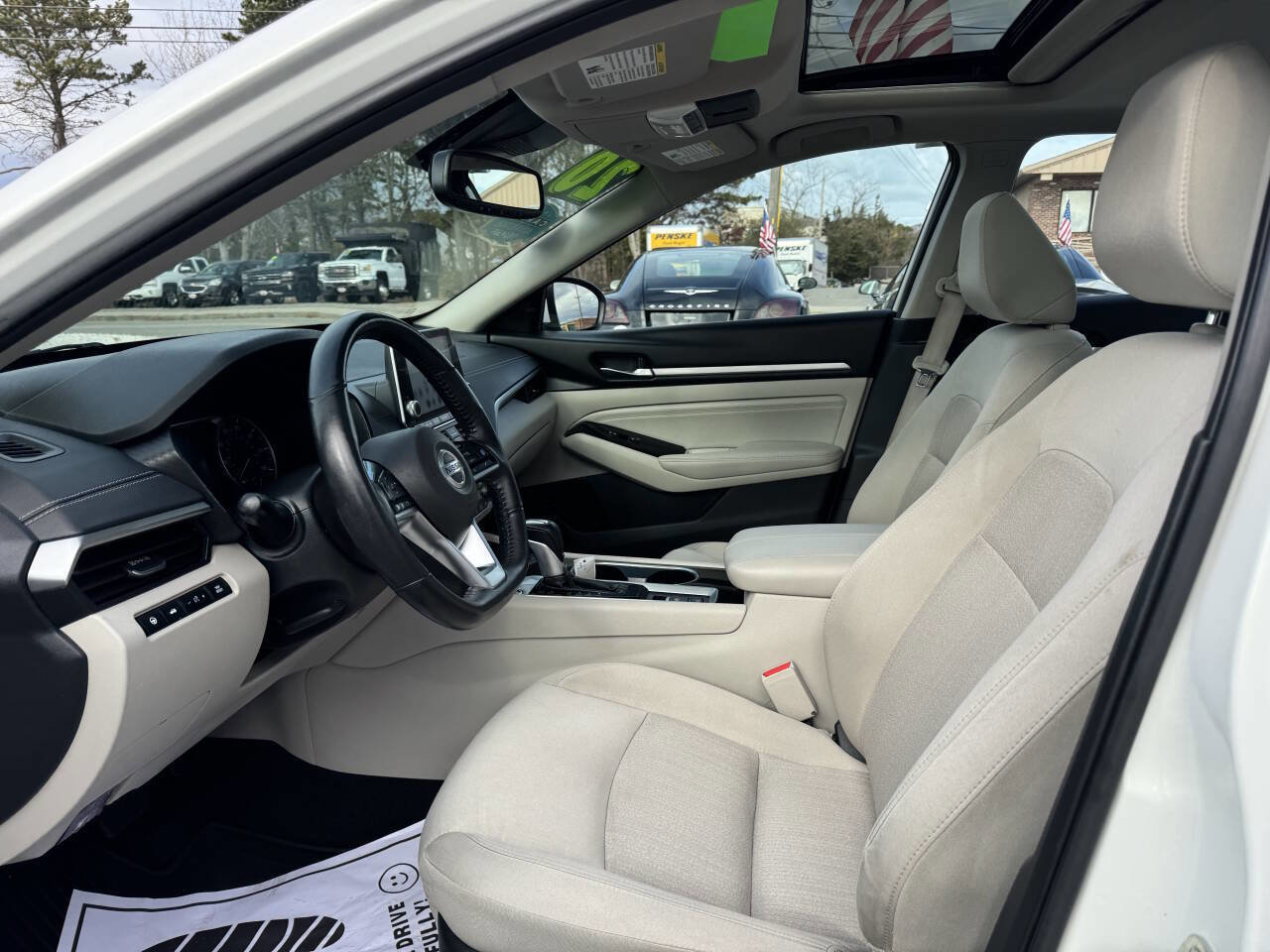 Used 2020 Nissan Altima 2.5 SV image 14