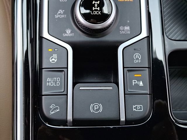 Used 2025 Kia Sorento SX Prestige w/ Olive Brown Leather Package AWD/4WD image 24