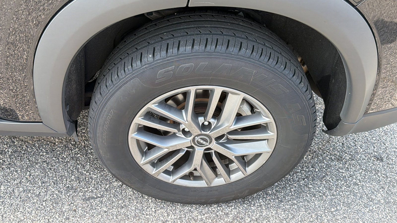 Used 2024 Nissan Rogue S AWD/4WD image 12