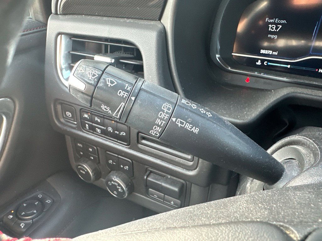Used 2022 Chevrolet Suburban RST w/ Sport Performance Package AWD/4WD image 45