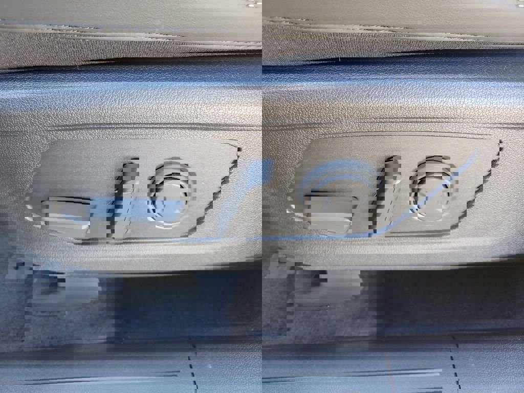 New 2026 Kia Sorento S w/ S Panoramic Sunroof Package image 28