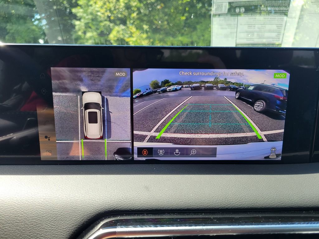 New 2025 Nissan Armada SL w/ Captain's Chari Seat Package image 23