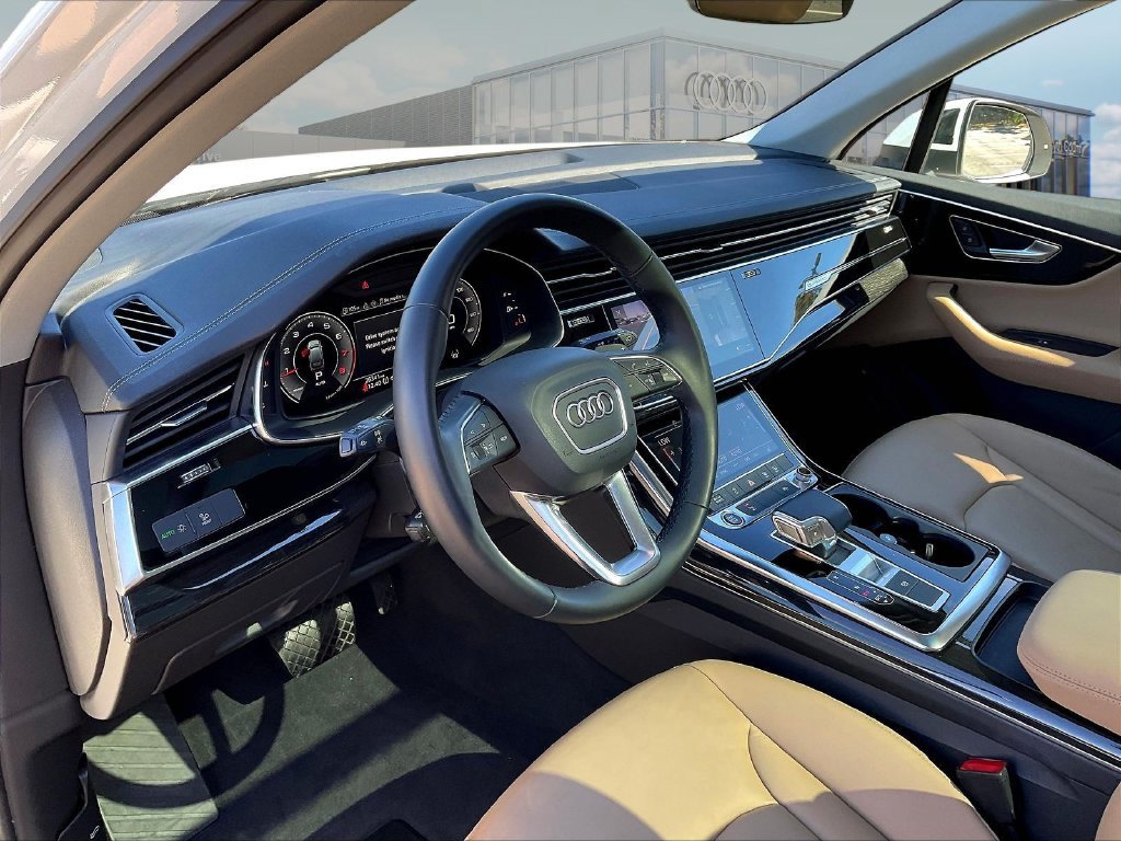 Used 2024 Audi Q7 2.0T Premium w/ Convenience Package AWD/4WD image 18