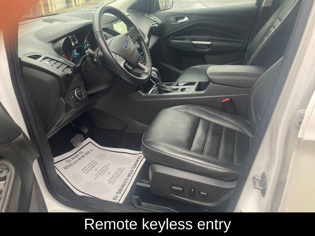 Used 2019 Ford Escape Titanium image 12