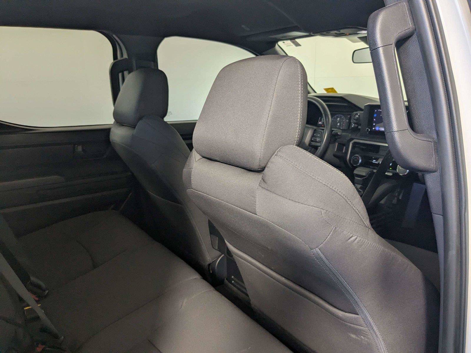 Used 2025 Toyota Tacoma SR AWD/4WD image 28