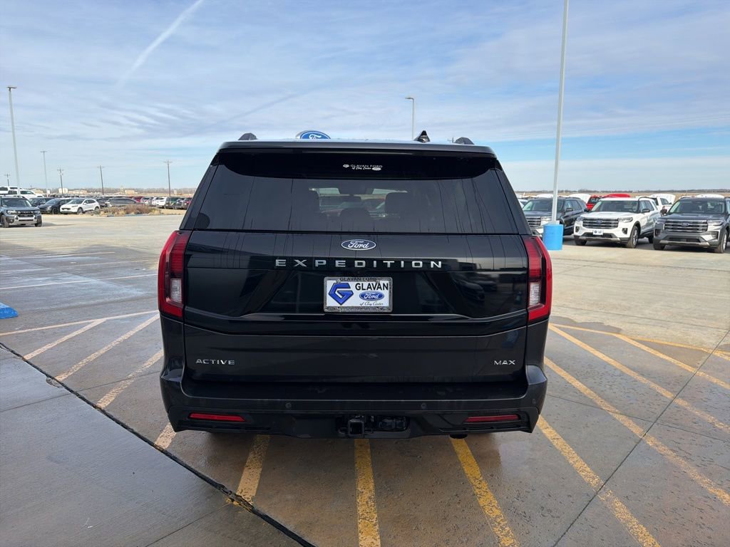 Used 2025 Ford Expedition Max Active AWD/4WD image 6