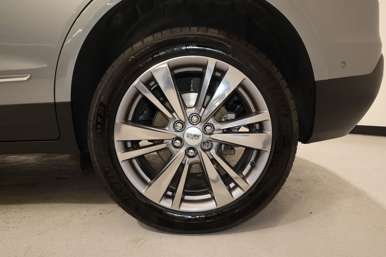Certified 2025 Cadillac XT5 Premium Luxury w/ Technology Package AWD/4WD image 35