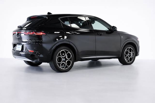 Used 2024 Alfa Romeo Tonale Ti w/ Active Assist Package image 4