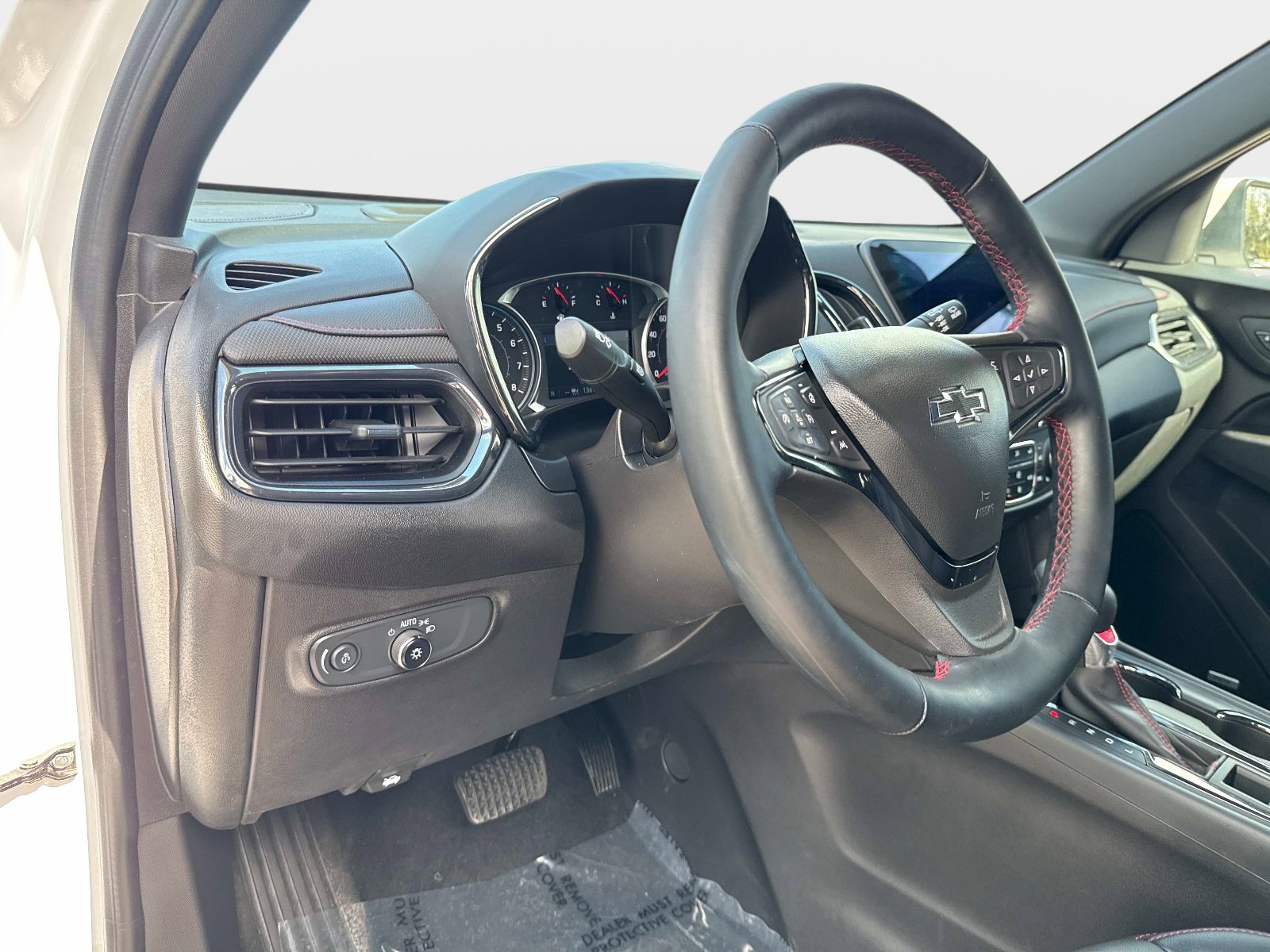 Used 2024 Chevrolet Equinox RS w/ RS Leather Package AWD/4WD image 19